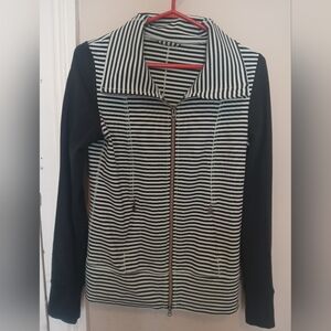 Lululemon Daily Yoga Jacket Classic Stripe Mint Moment.